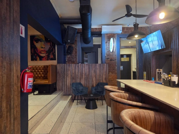 Bud Lounge, CBD