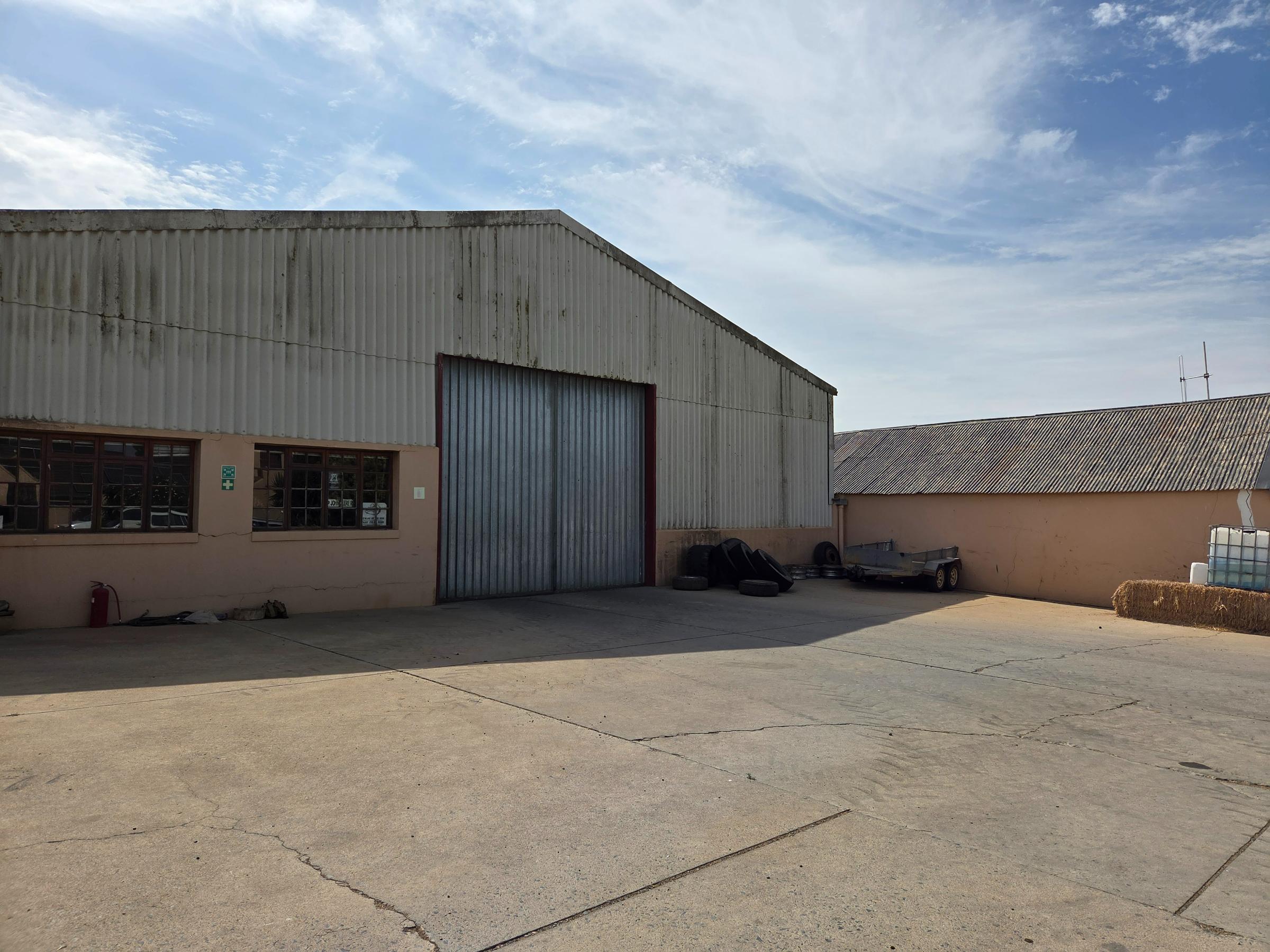 Olifants Oog, Cape Farms