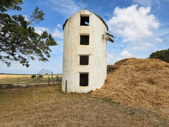 Olifants Oog, Cape Farms