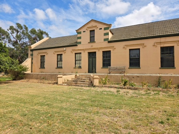 Olifants Oog, Cape Farms
