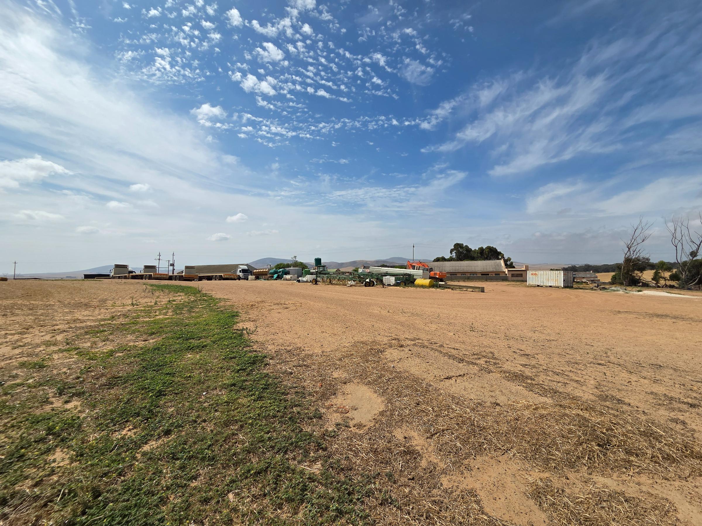 Olifants Oog, Cape Farms