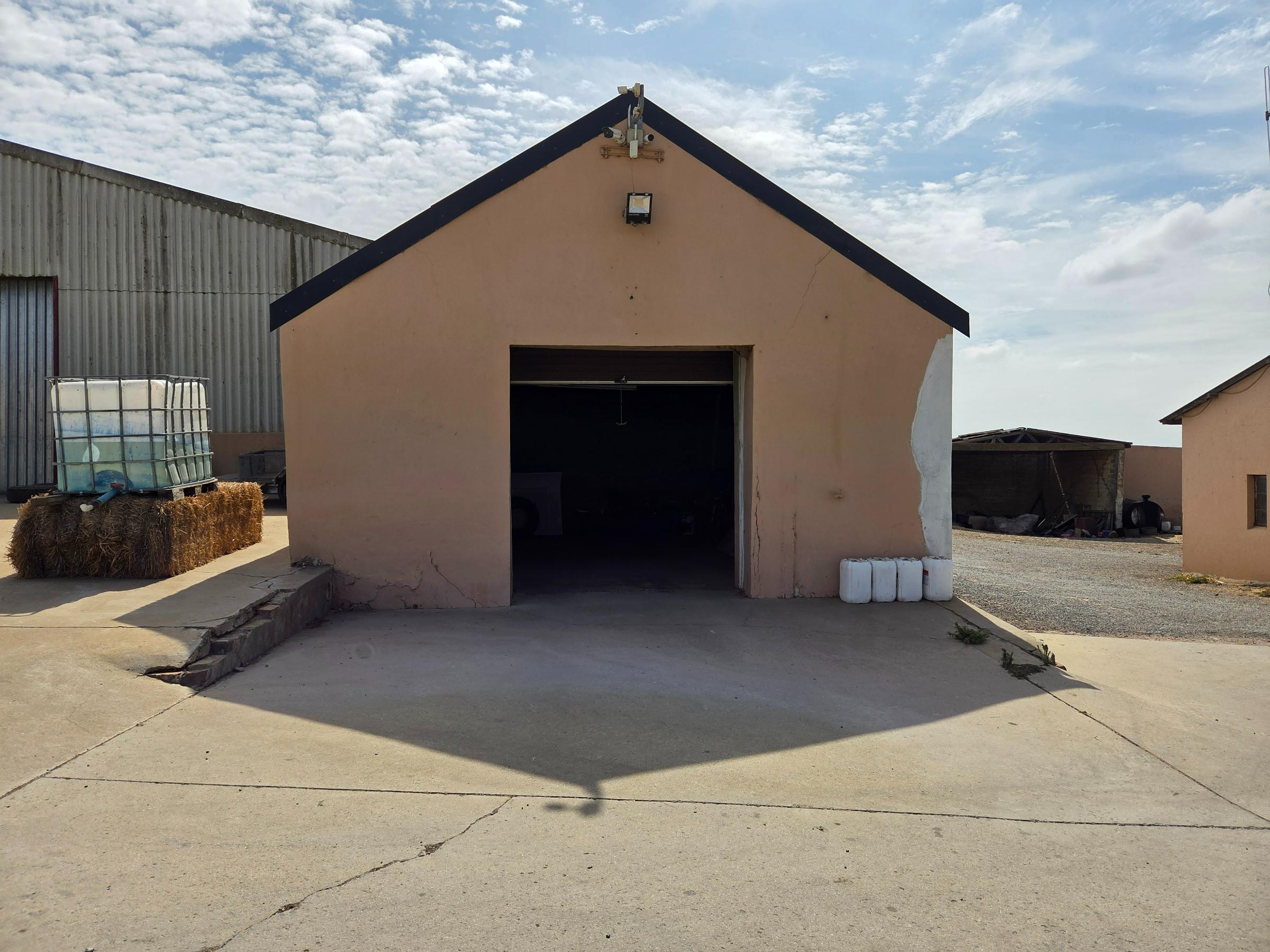Olifants Oog, Cape Farms
