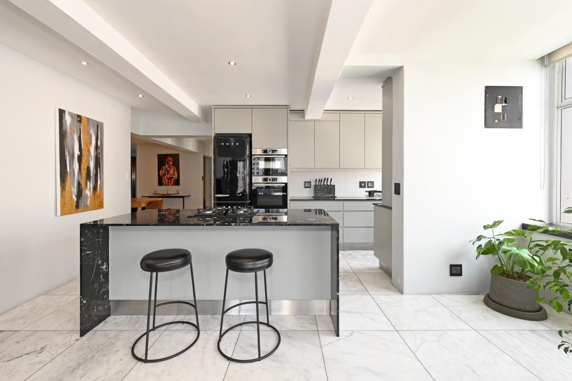 Poppy’s Penthouse, CBD