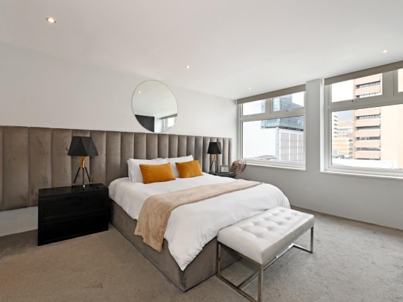 Poppy’s Penthouse, CBD