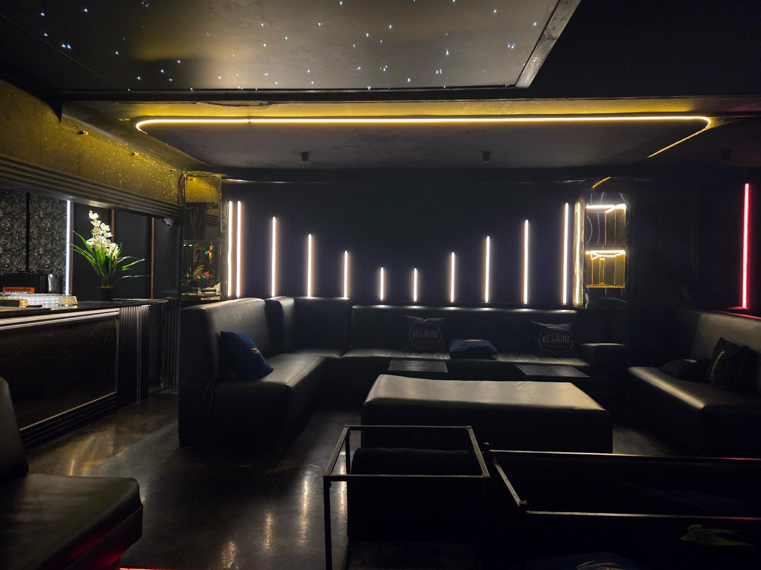 Paradise Club, CBD
