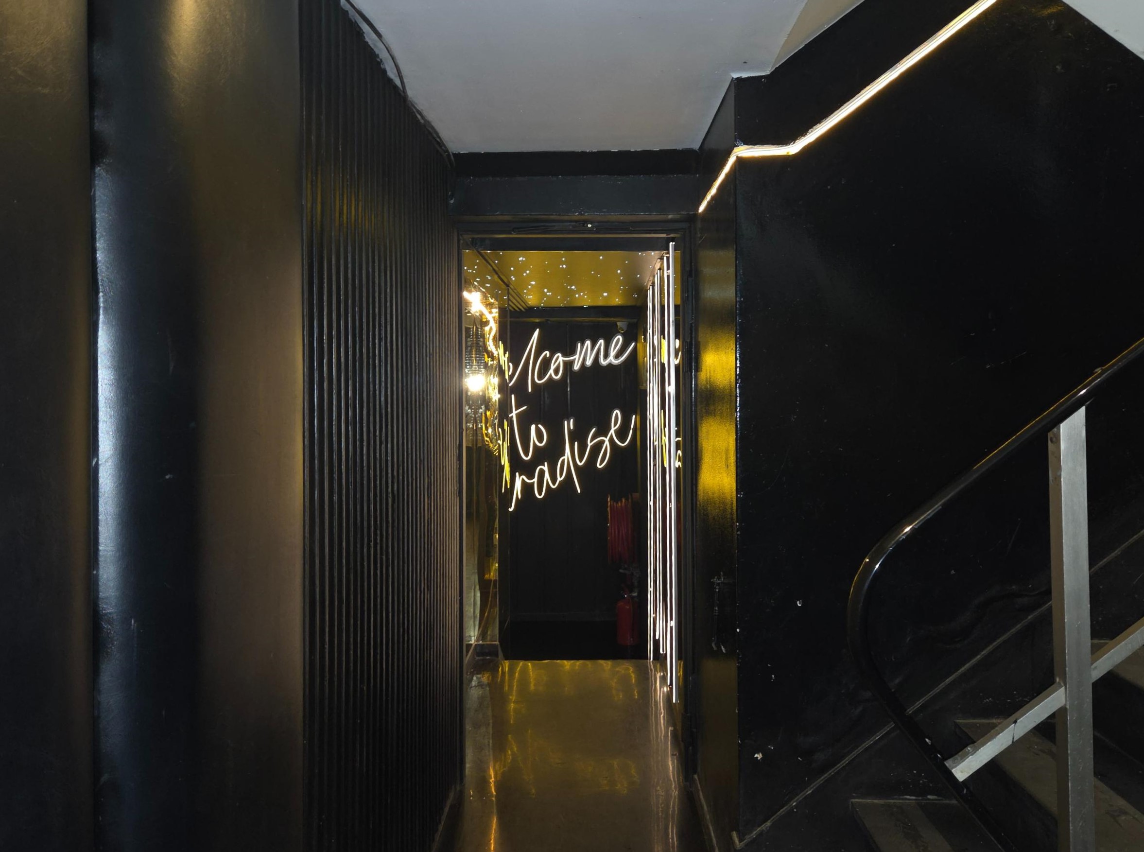Paradise Club, CBD