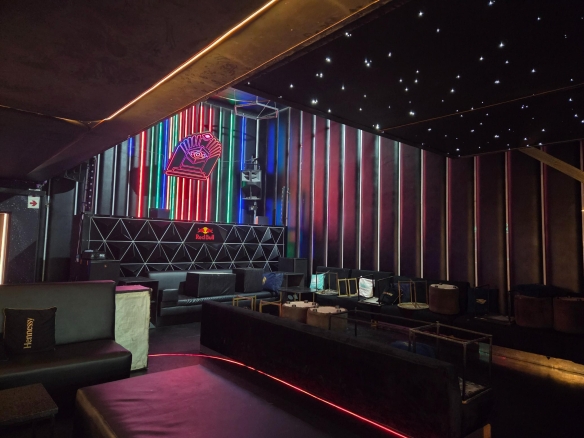 Paradise Club, CBD