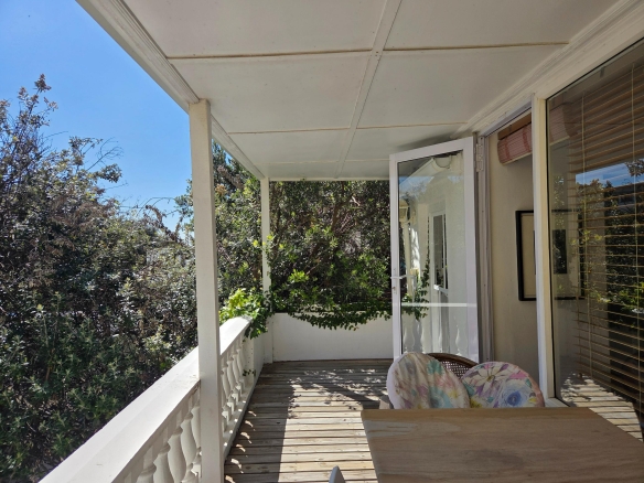 Bella Ev, Muizenberg