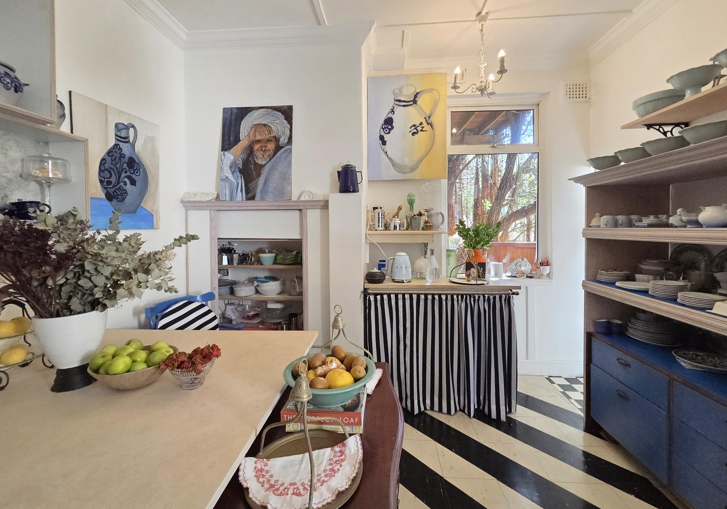 Bella Ev, Muizenberg