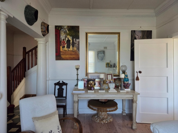 Bella Ev, Muizenberg