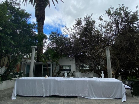 Bella Ev, Muizenberg