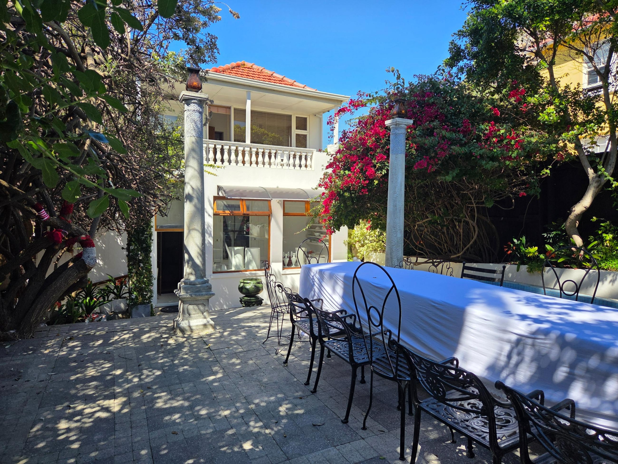 Bella Ev, Muizenberg