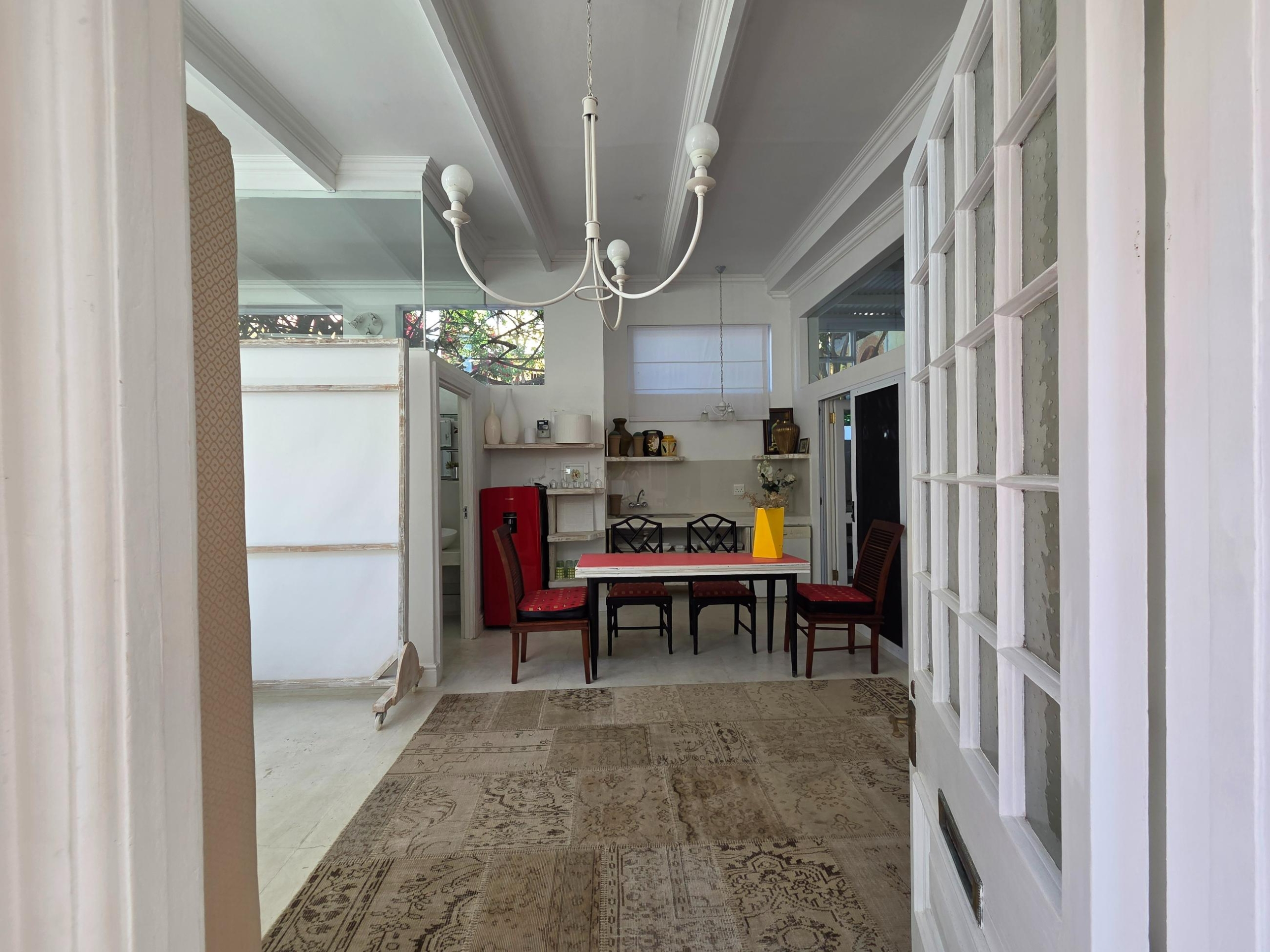 Bella Ev, Muizenberg