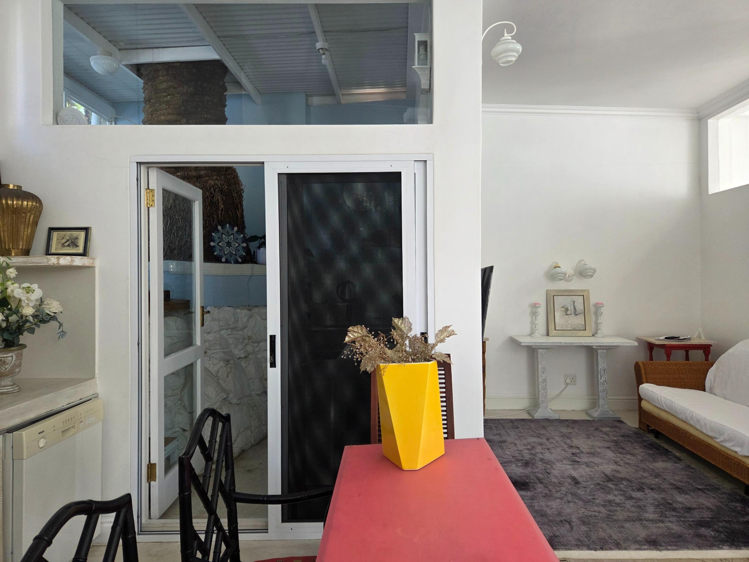 Bella Ev, Muizenberg